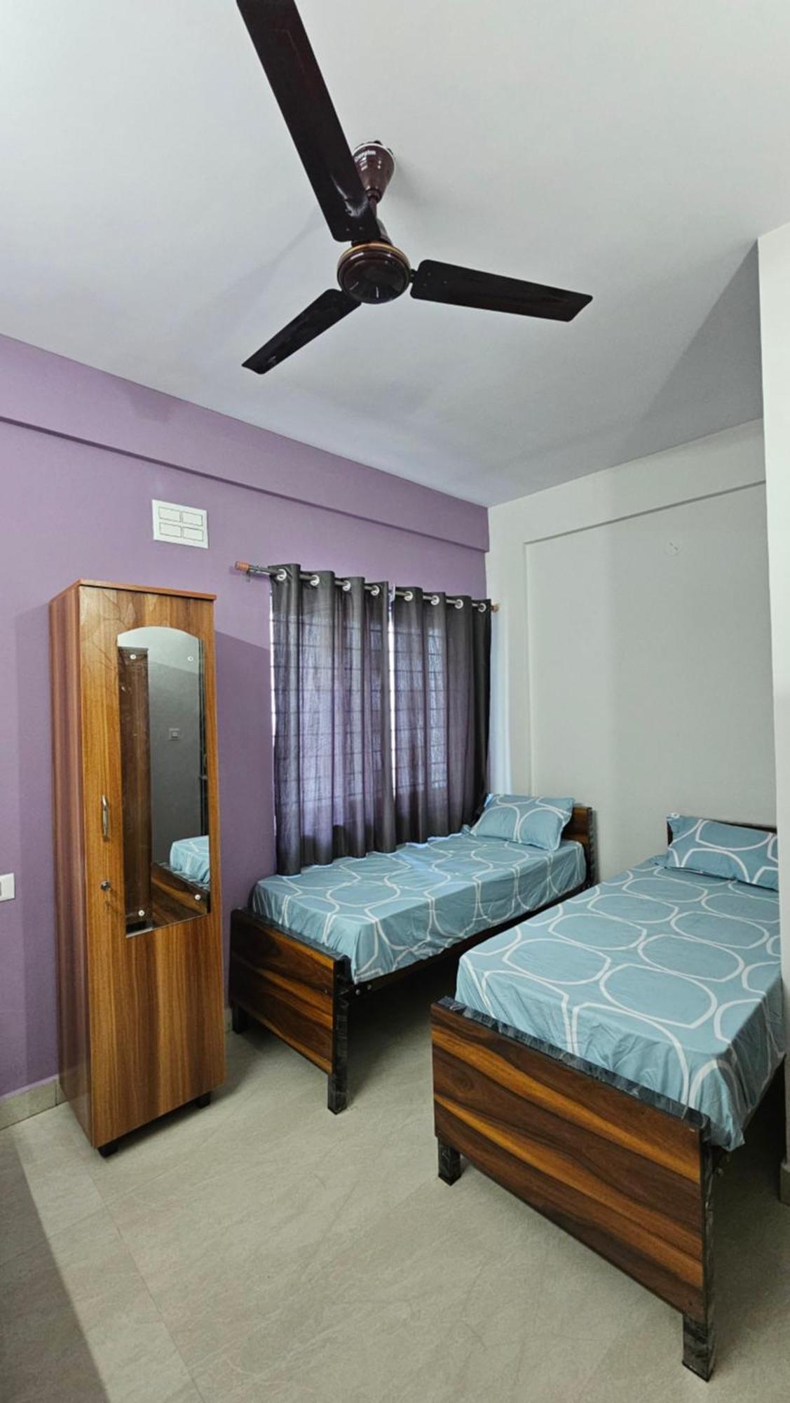 V2 Rooms Bangalore Exteriör bild